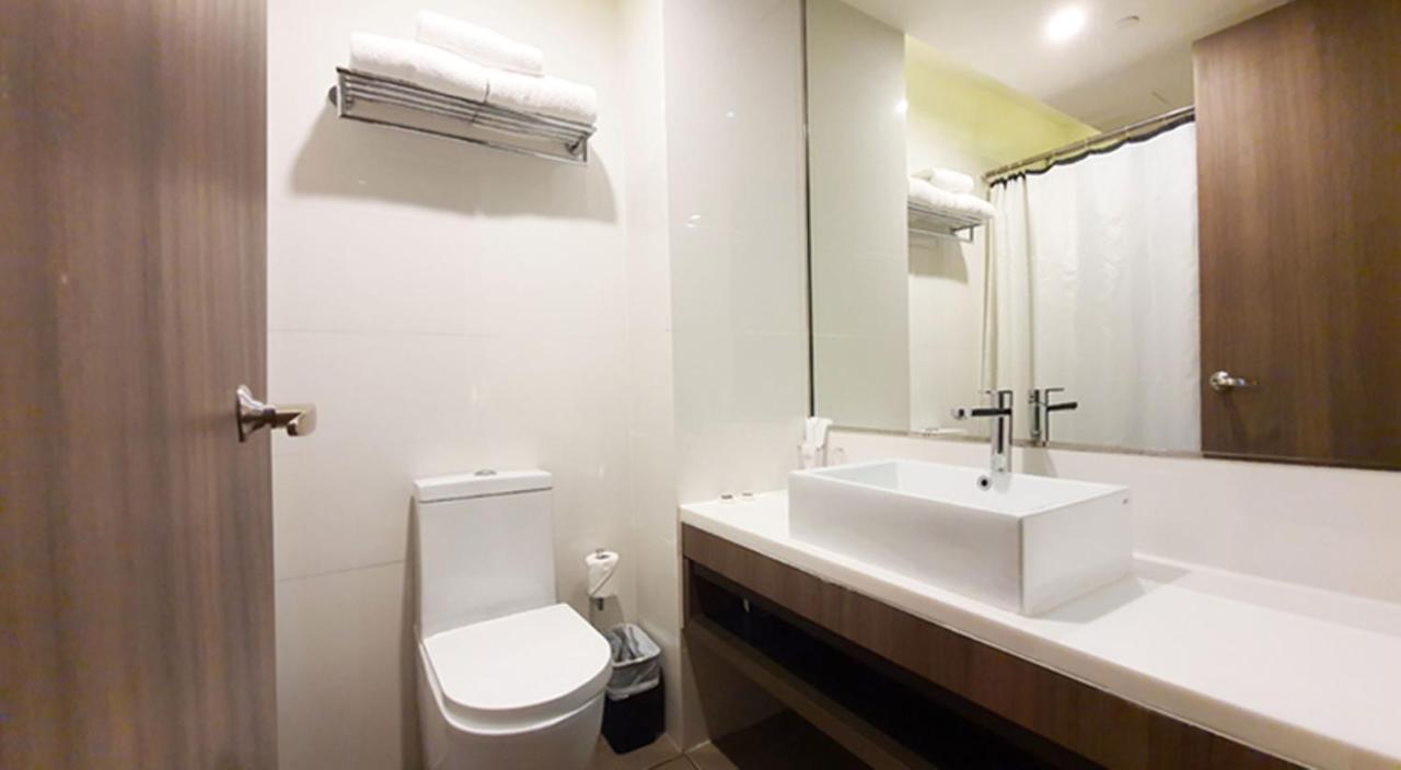 Amrise Hotel Kitchener Singapore Exterior photo